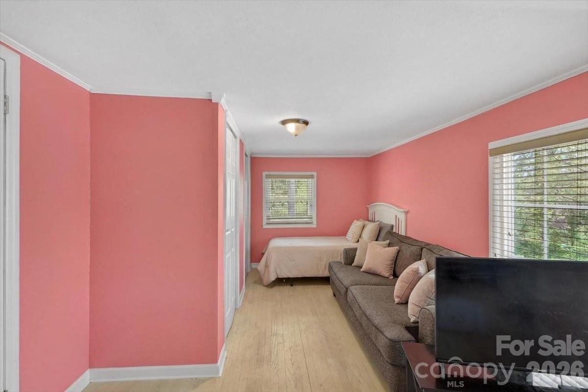 Forest Hills - Residential