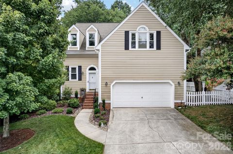 Photo of 5911 Chalyce Lane, Charlotte, NC 28270 (MLS # 4398766)
