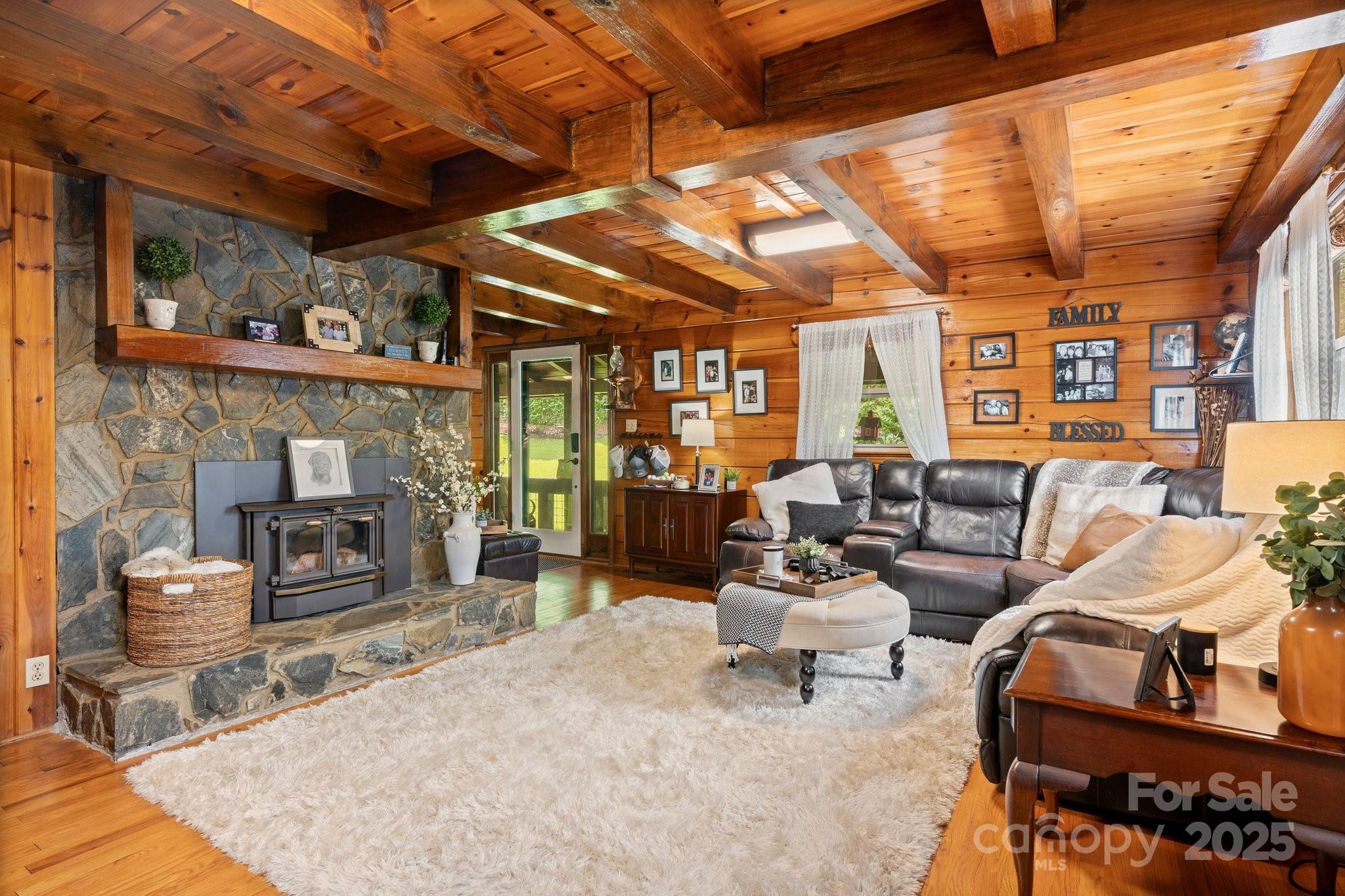 61 Honeycutt Lane