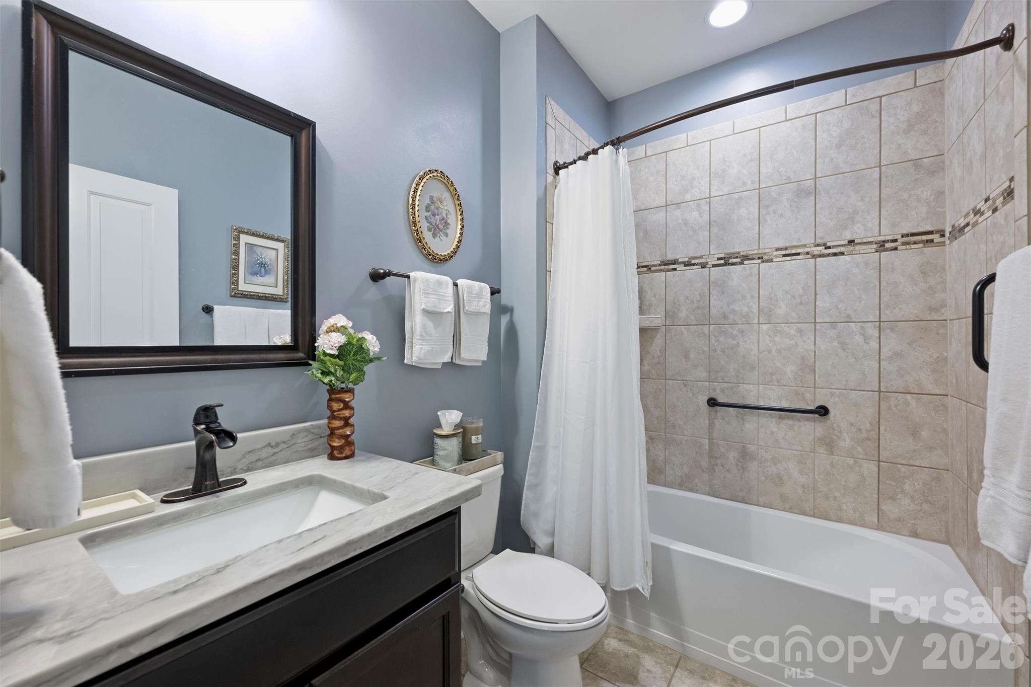 The Courtyards of Marvin - Residential