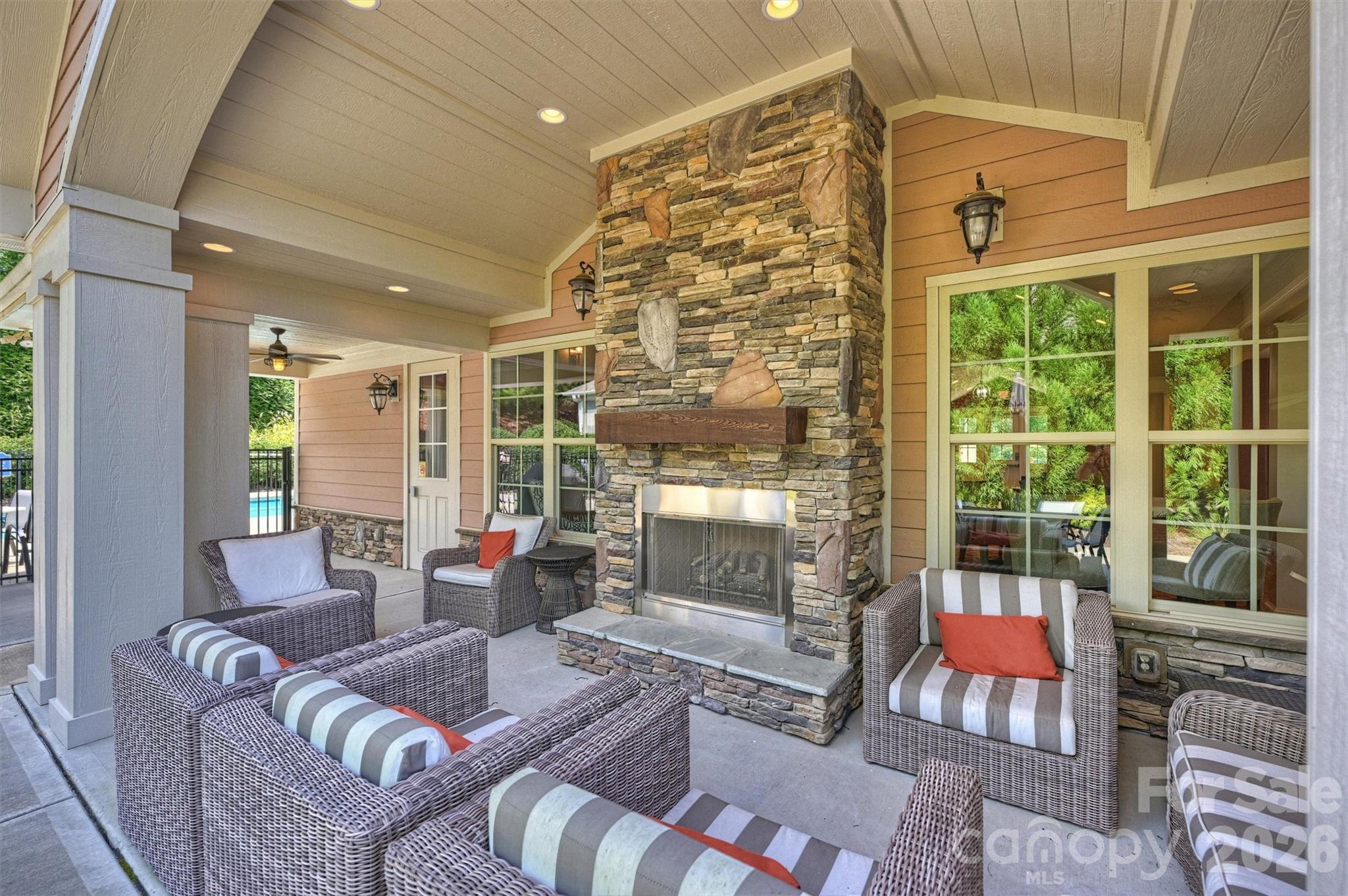 The Courtyards of Marvin - Residential