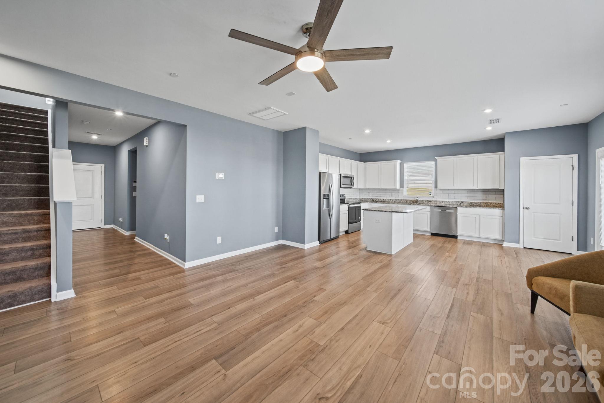 3082 Bell Spur Avenue SW
