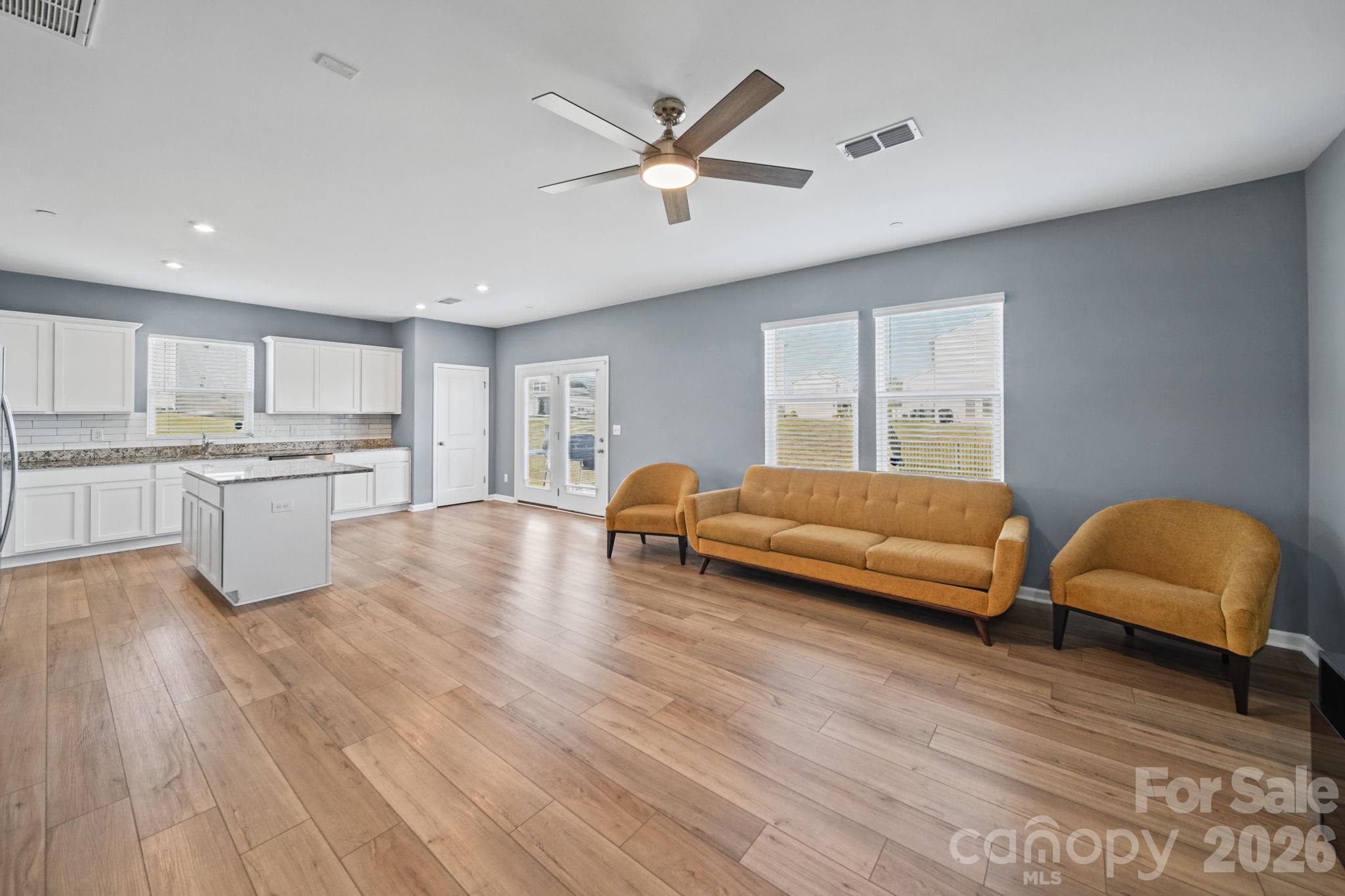 3082 Bell Spur Avenue SW