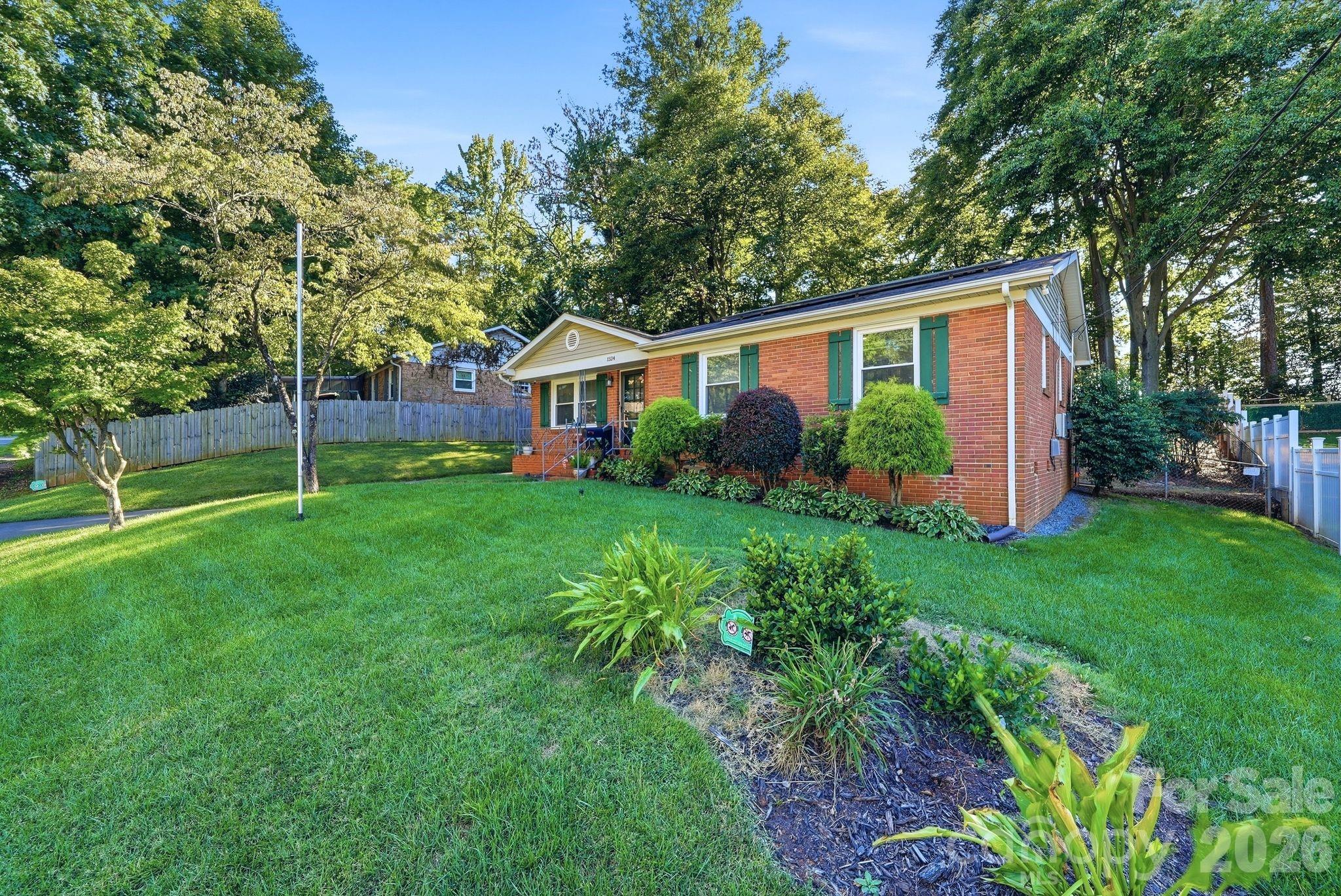 1524 Lanewood Place