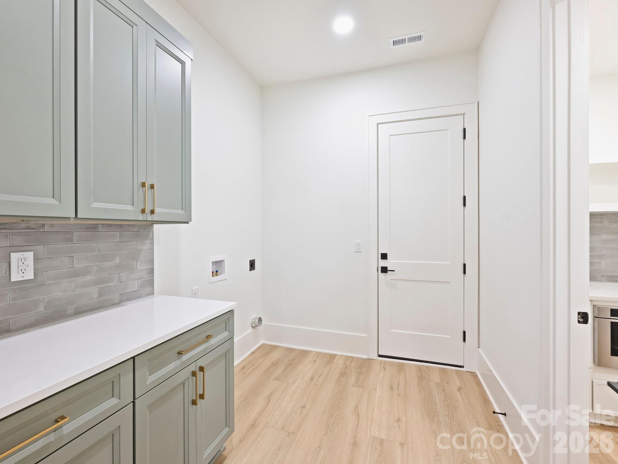 Davis Park - Residential