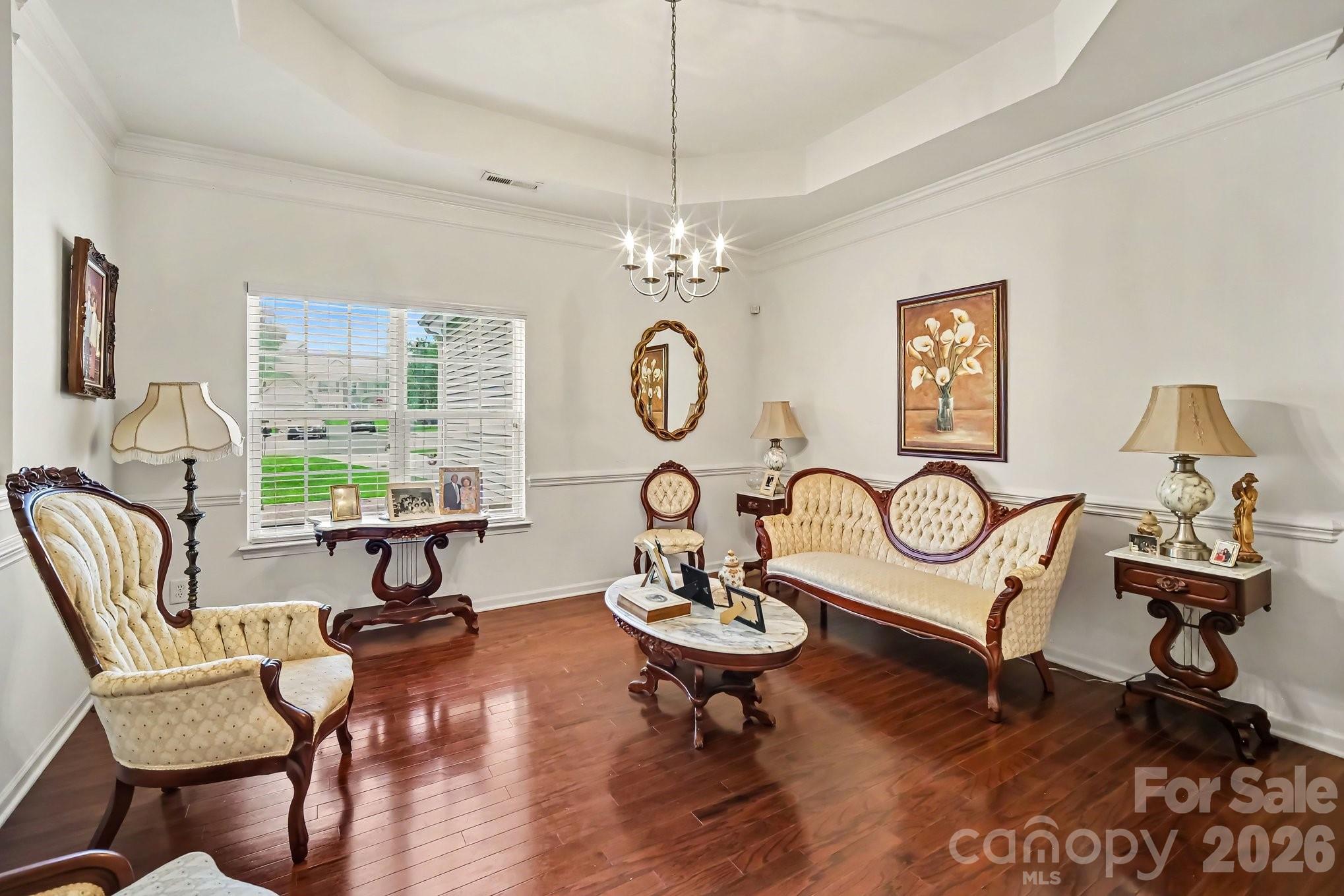 6900 Daisy Bee Court