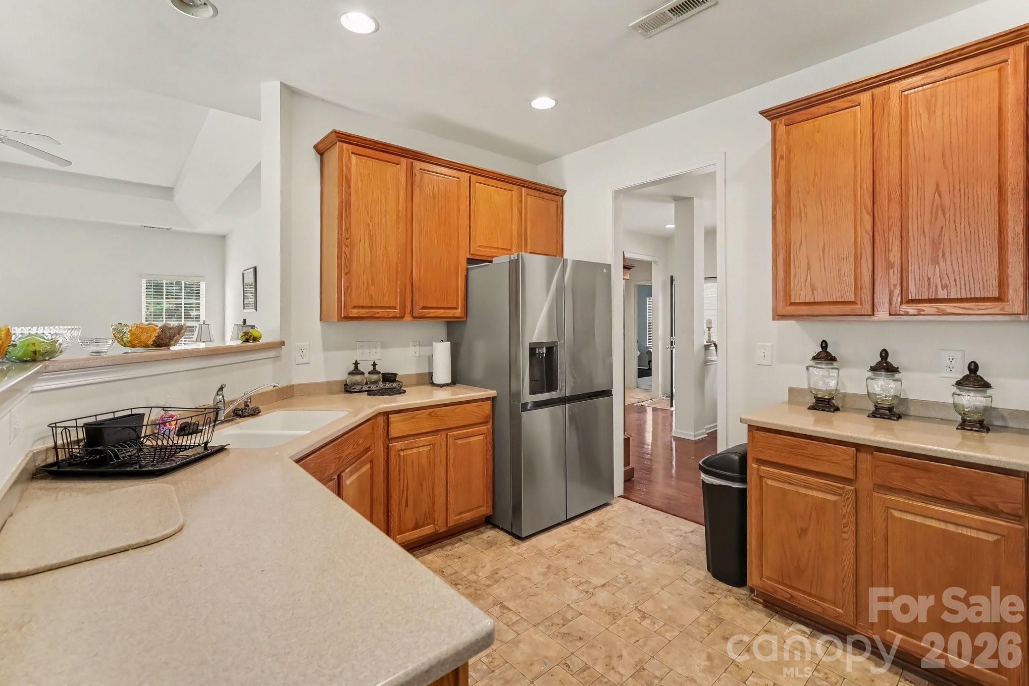 6900 Daisy Bee Court