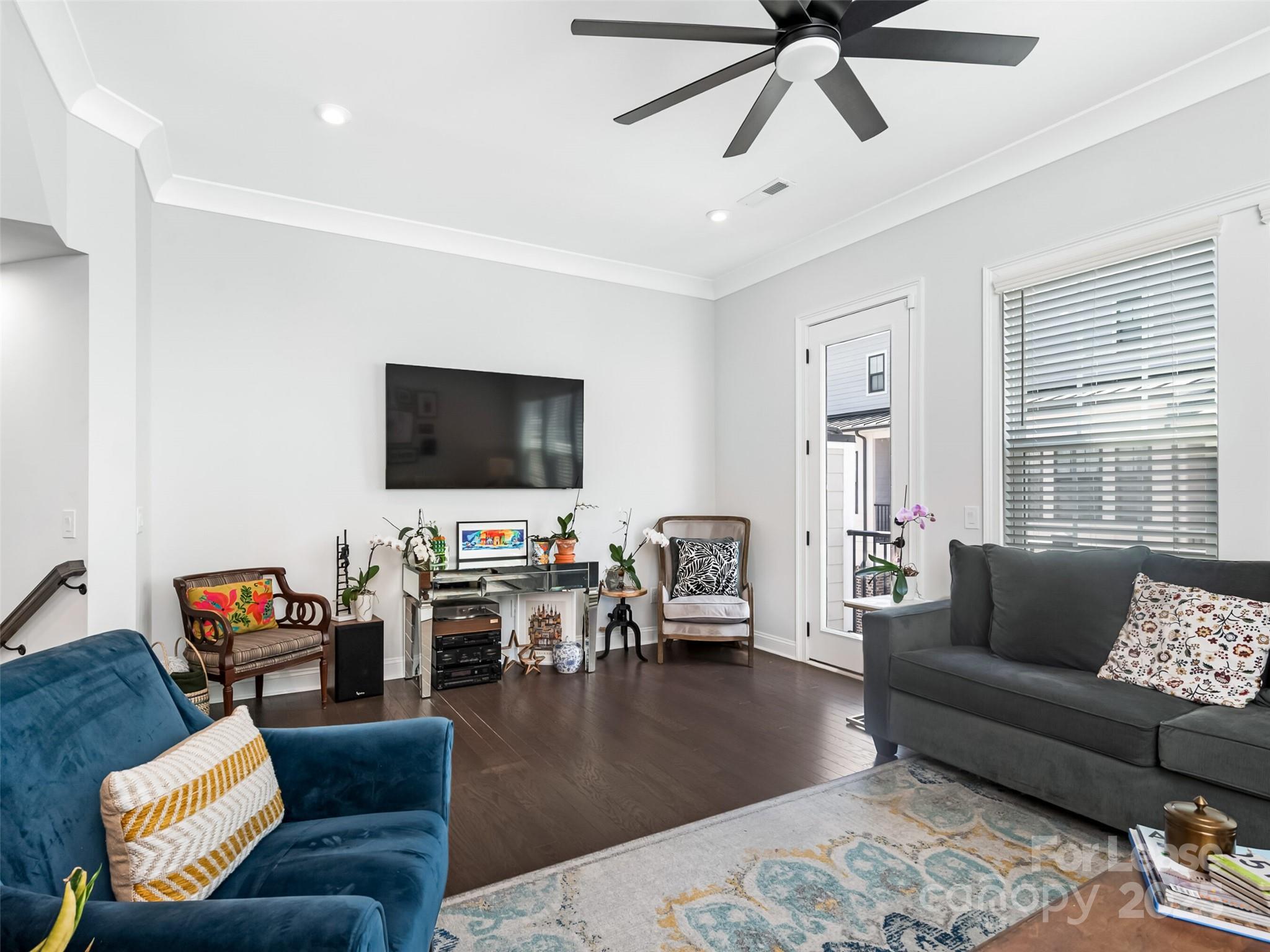 Elizabeth Glen - Residential Lease