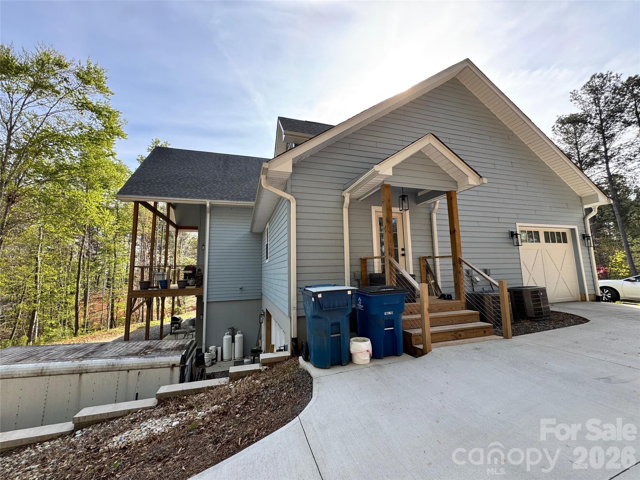 Paradise Harbor - Residential