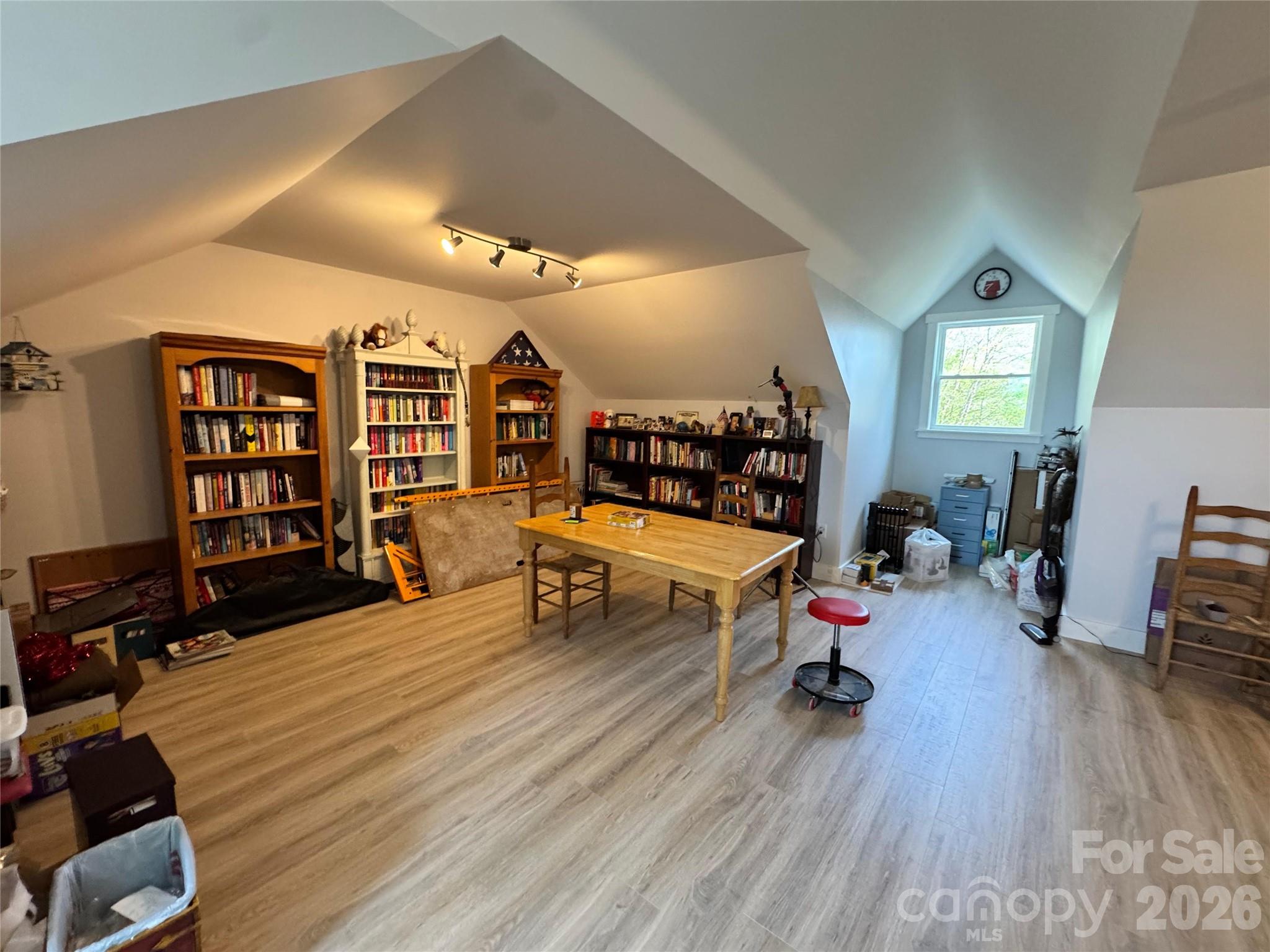 Paradise Harbor - Residential