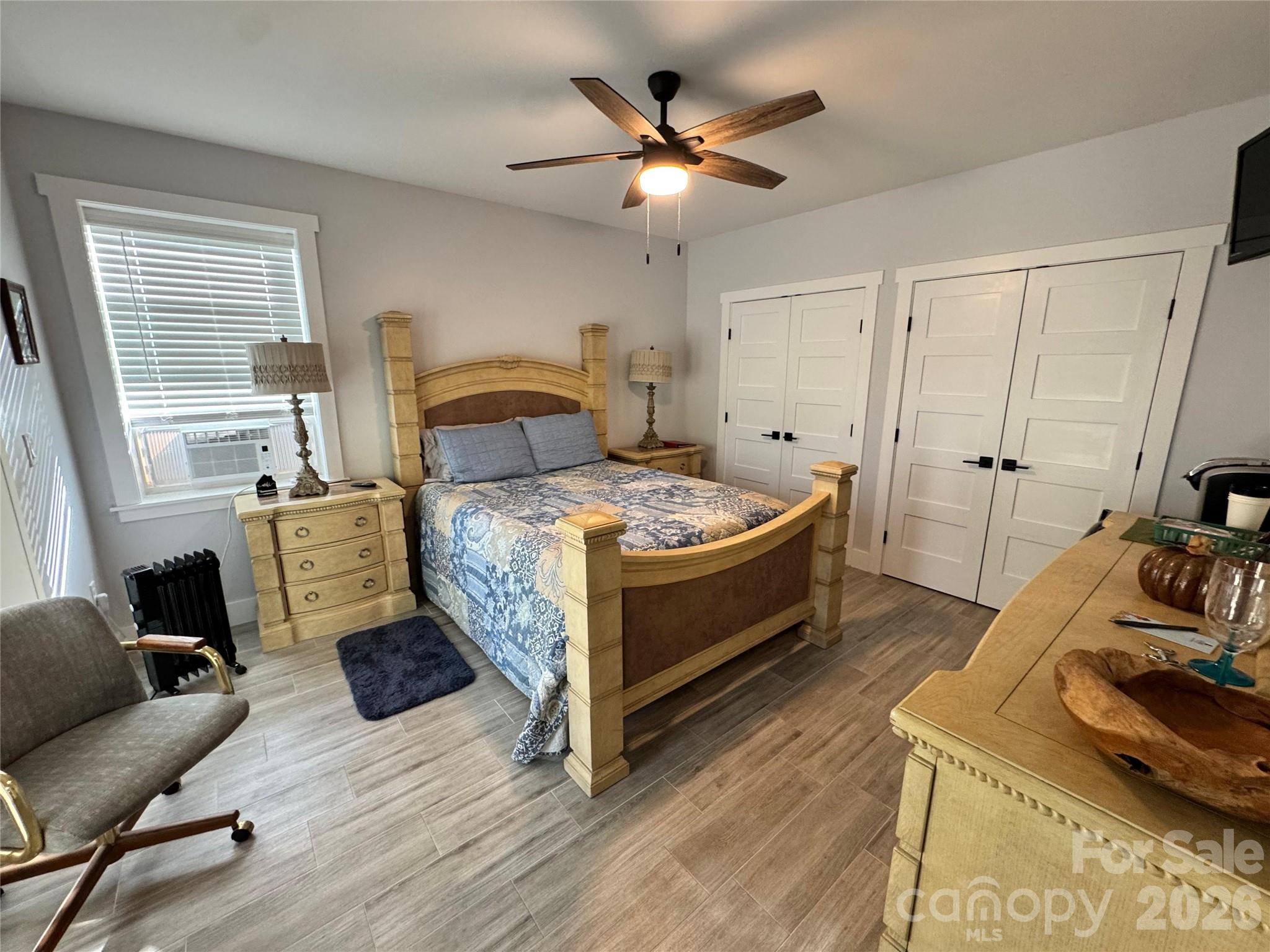 Paradise Harbor - Residential