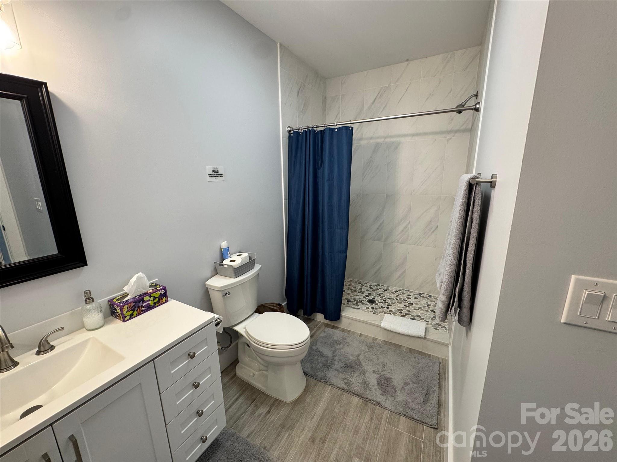 Paradise Harbor - Residential