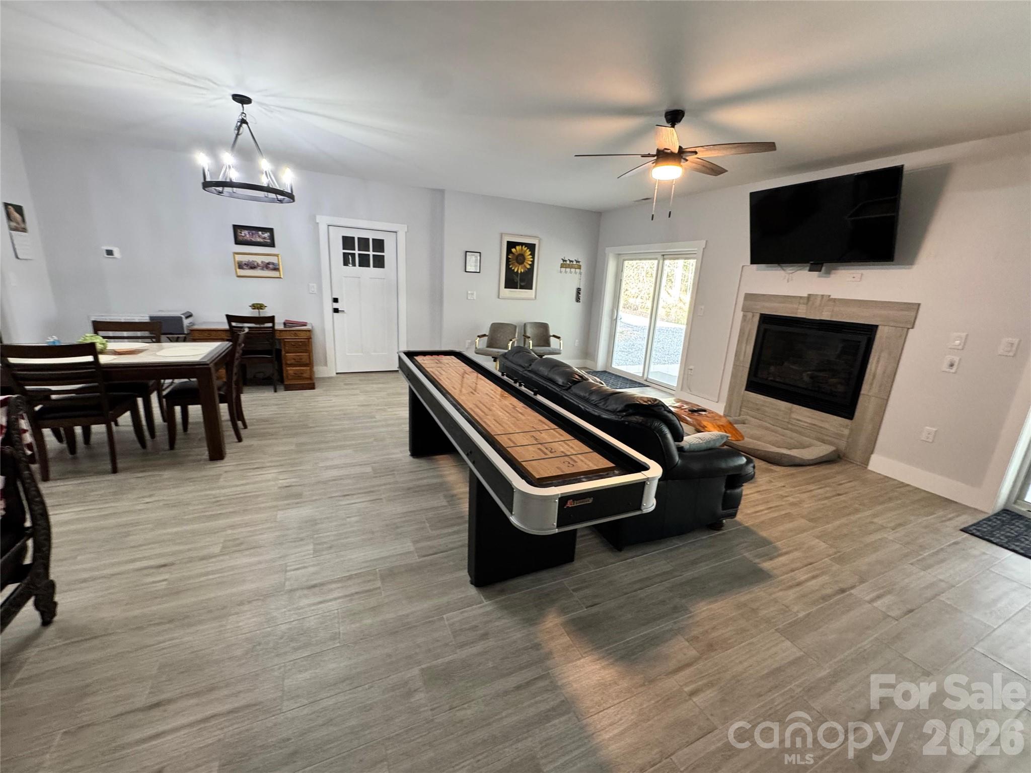 Paradise Harbor - Residential