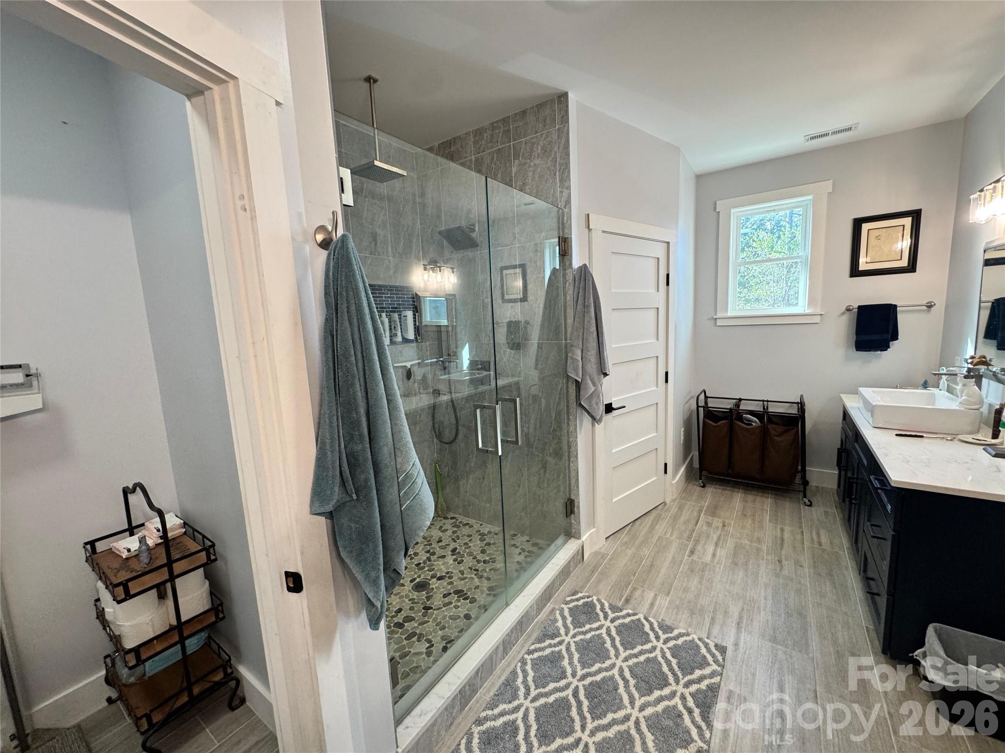 Paradise Harbor - Residential