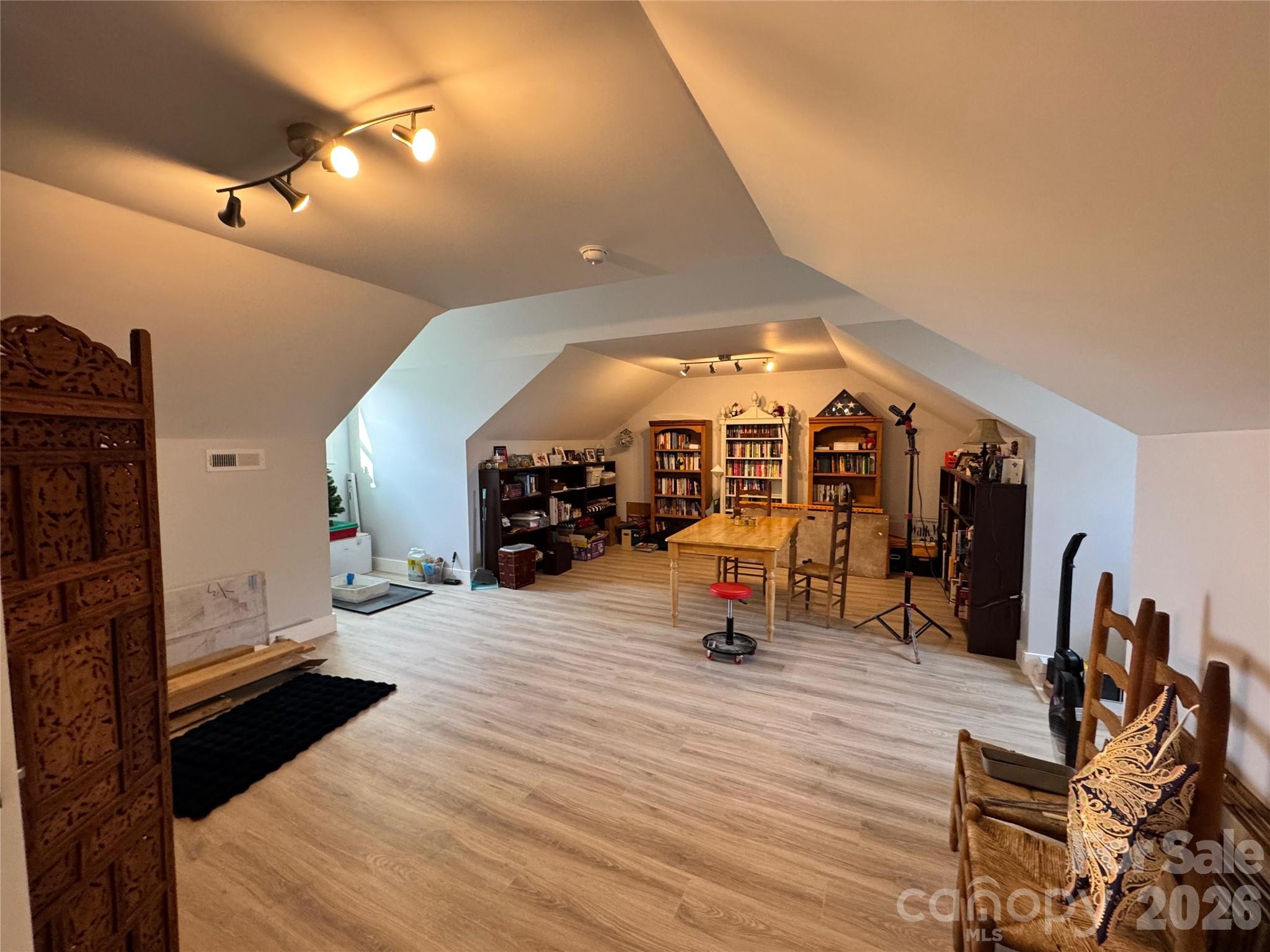 Paradise Harbor - Residential