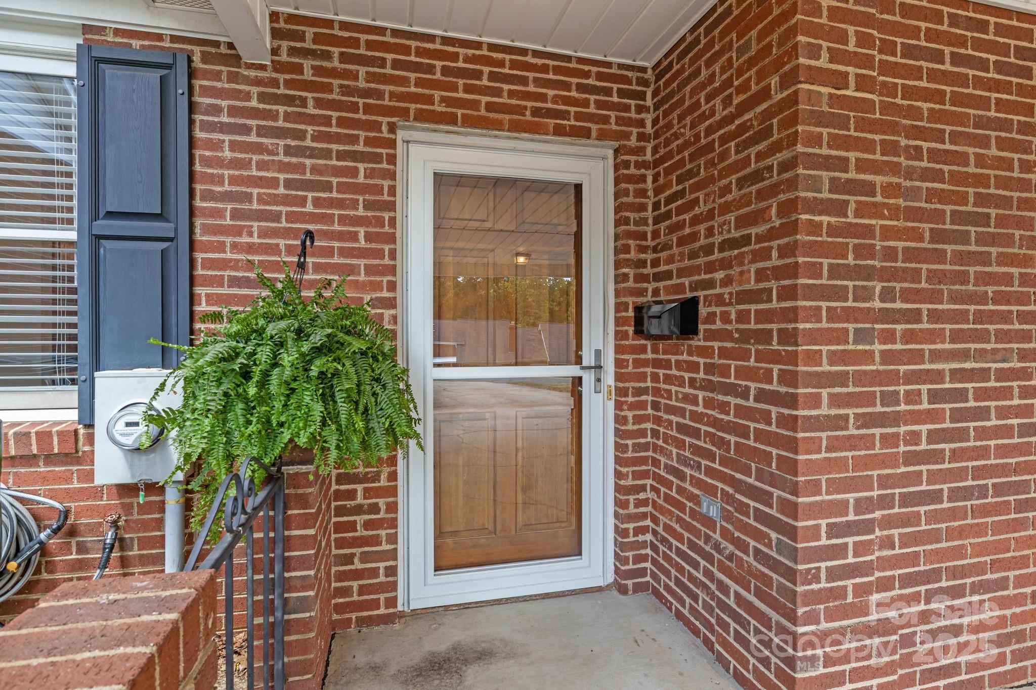 19973 Oak Leaf Circle