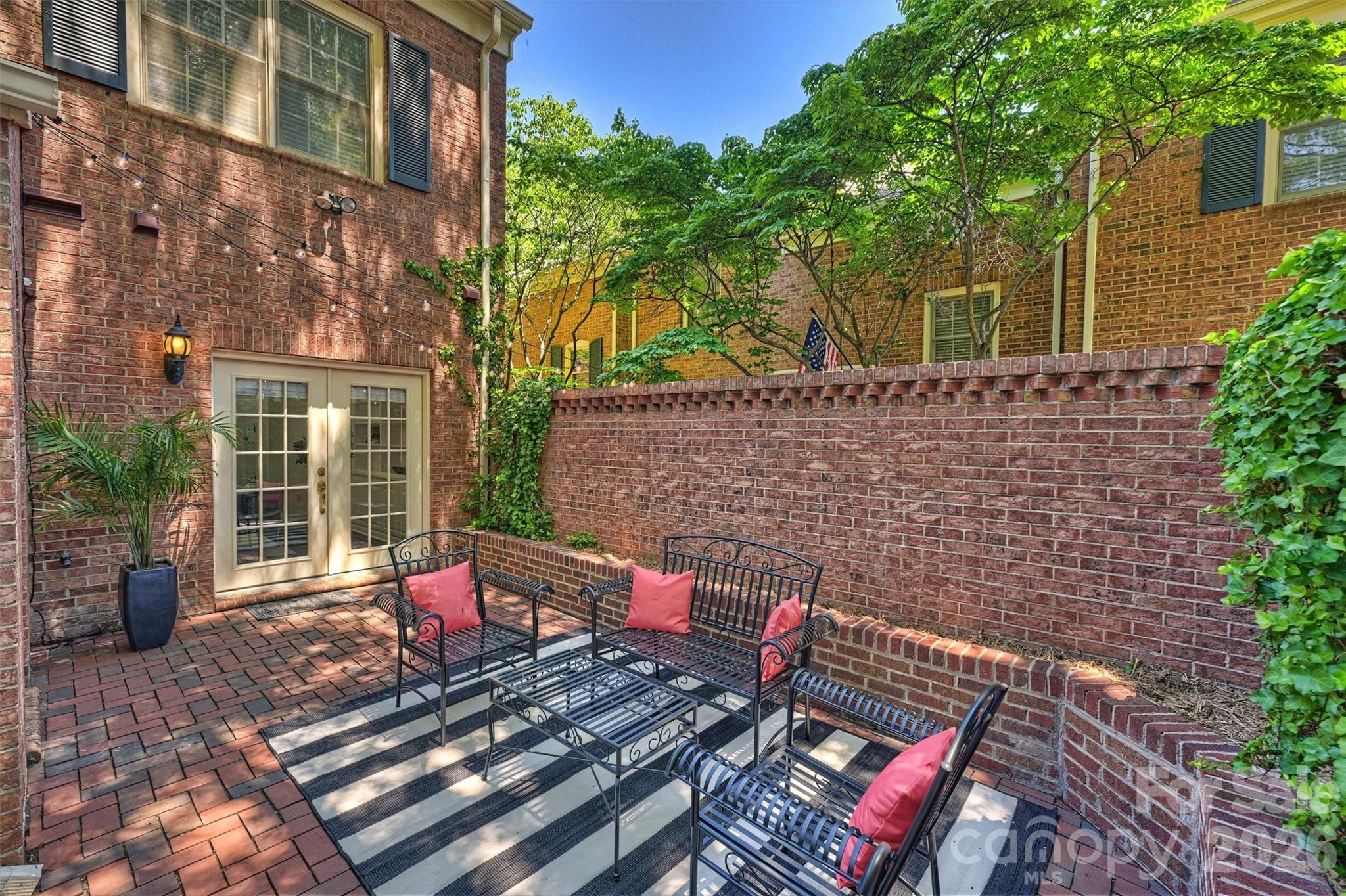 Hackberry Court - Residential