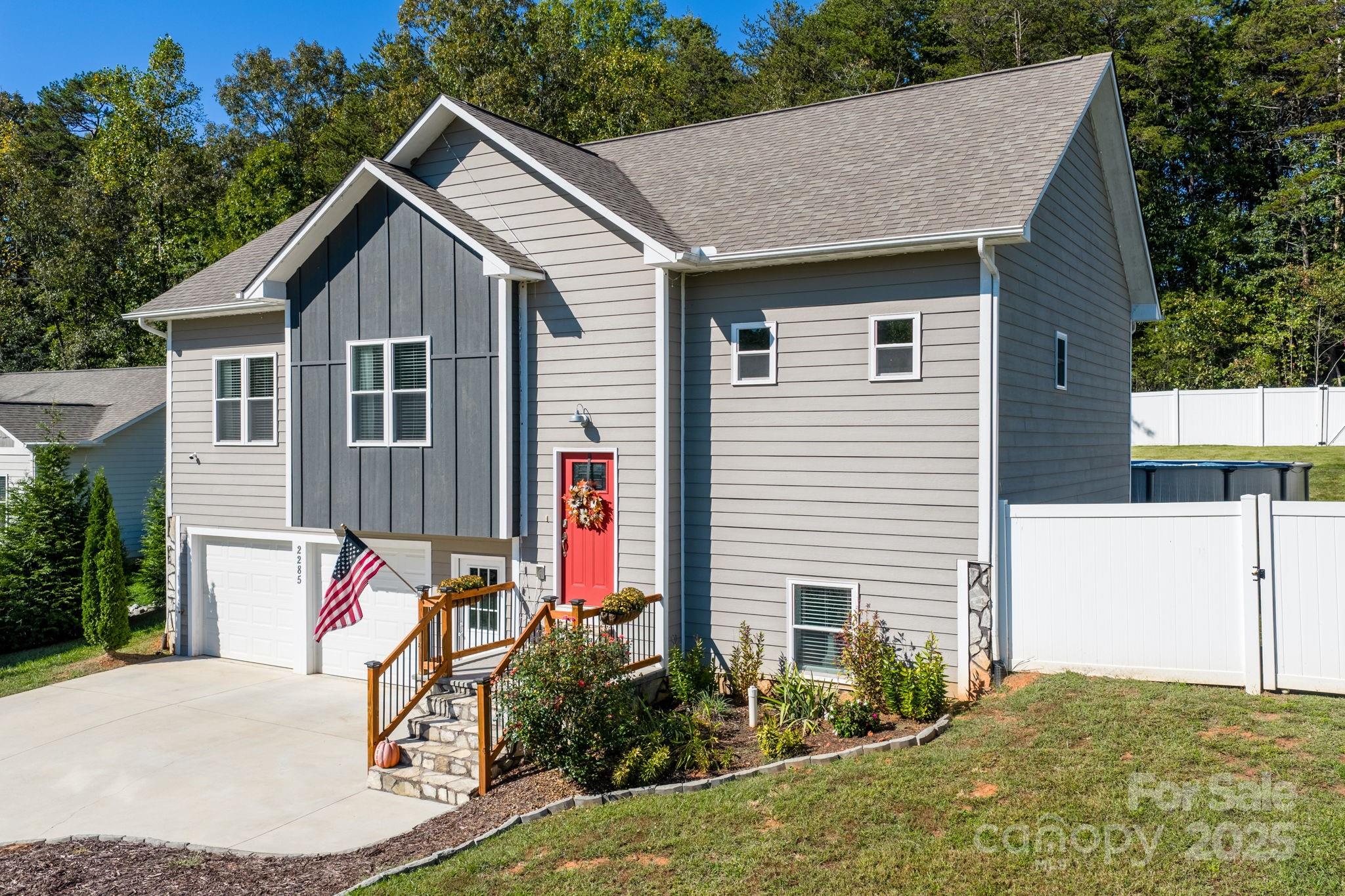 2285 Saratoga Run