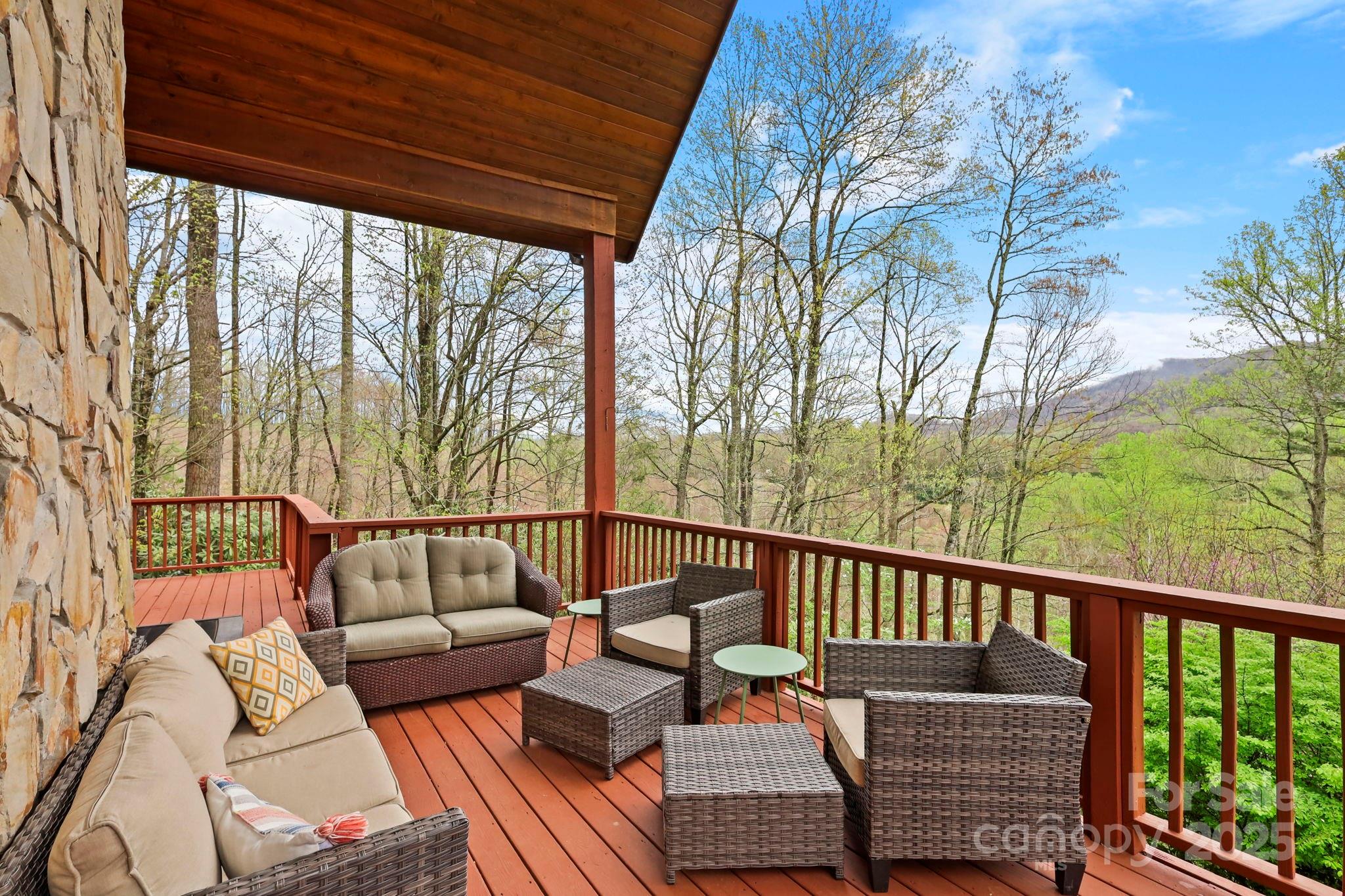 40 Ollis Ridge Lane