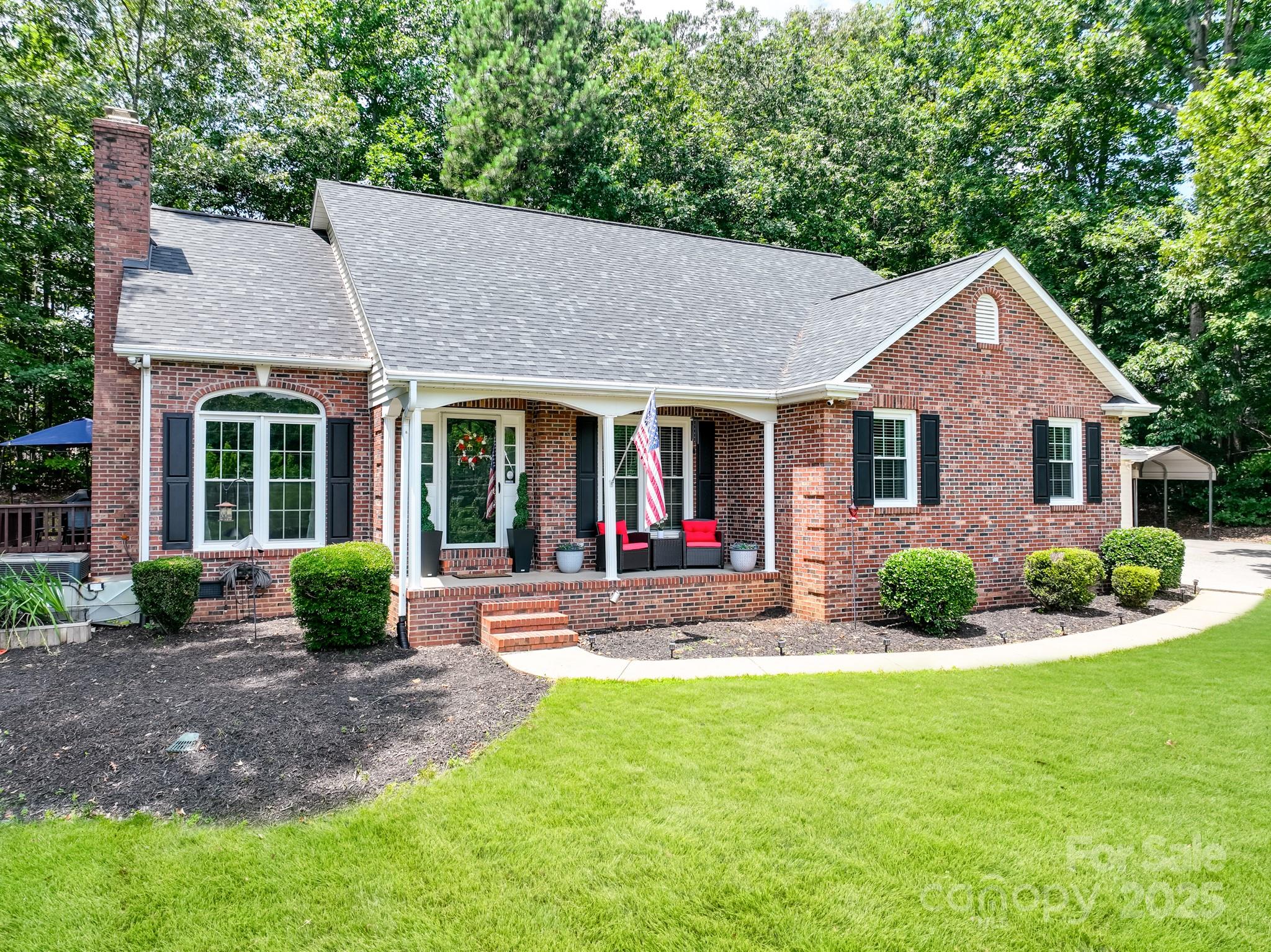 132 General Pemberton Street