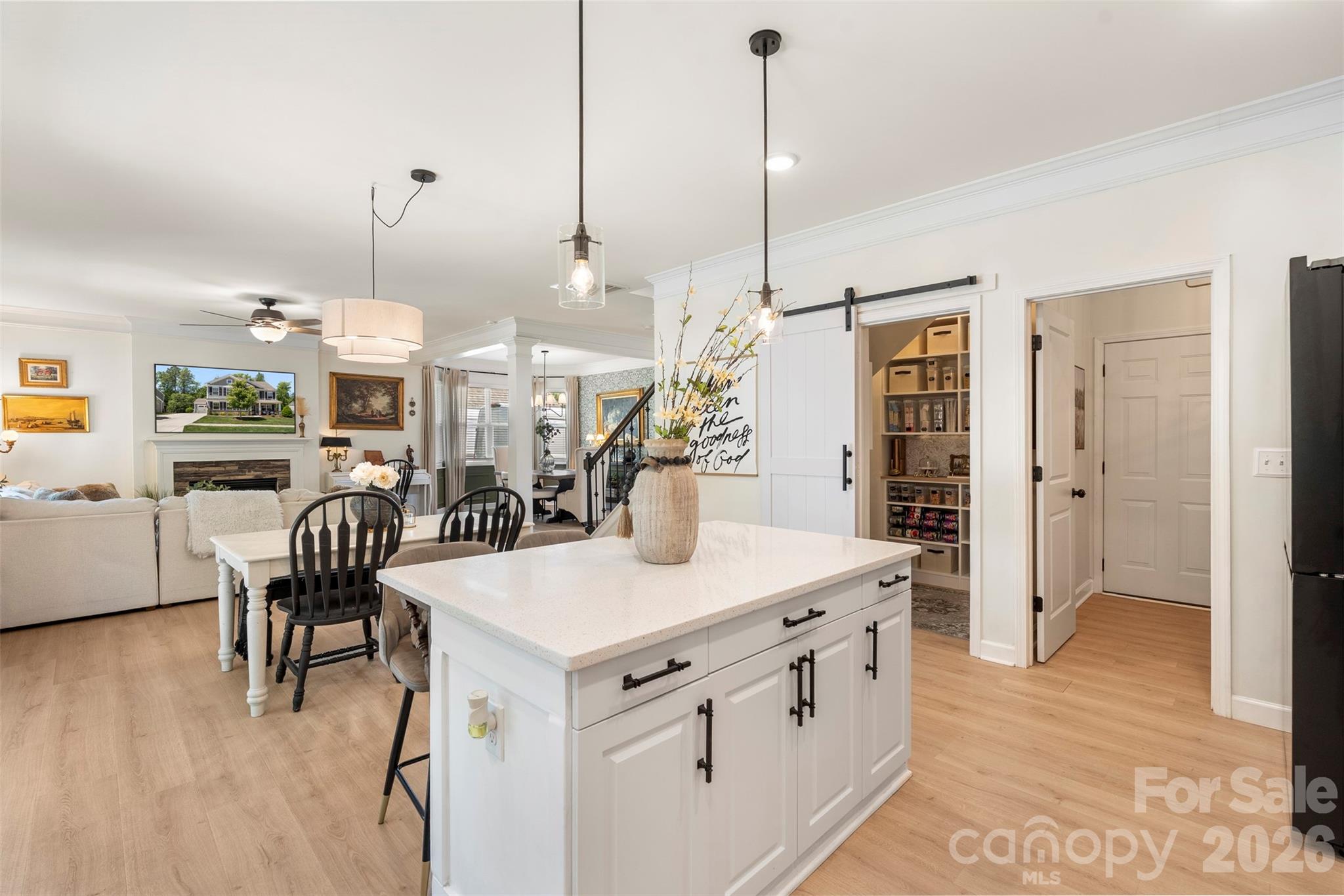 1147 Mantell Road