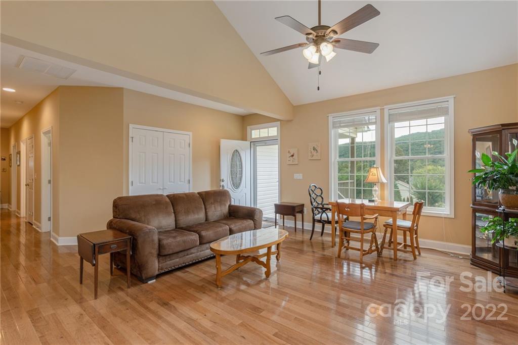 Crab Creek Valley - Residential