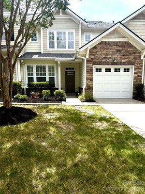 555 PINE LINKS DR, TEGA CAY, SC 29708 - Image 0275651ef4b88fa7bdeeb50b4565e31e/766972330