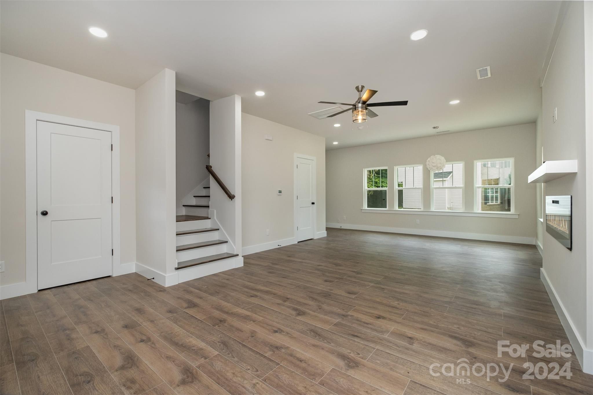 Oakdale Grove - Residential