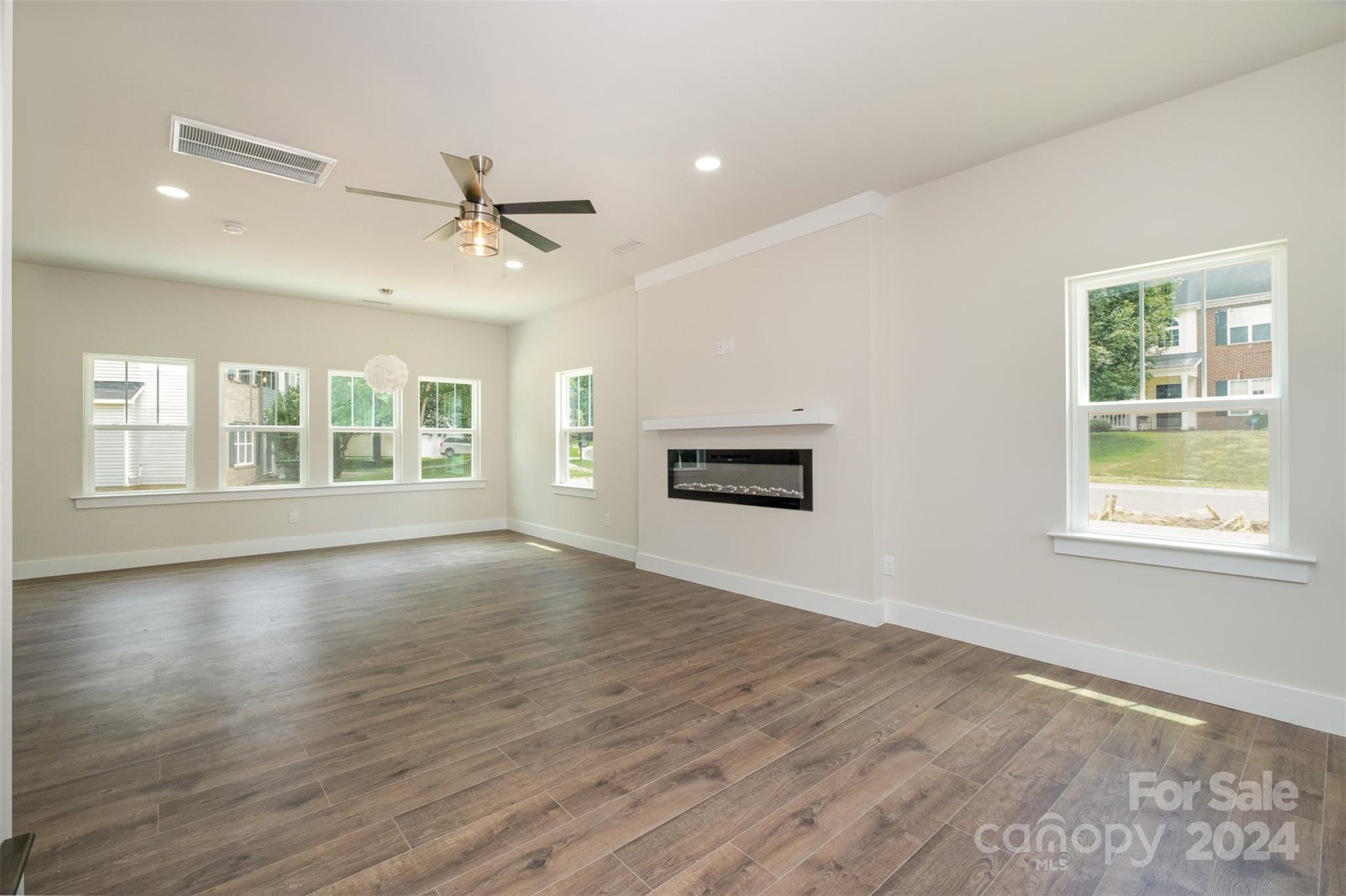 Oakdale Grove - Residential