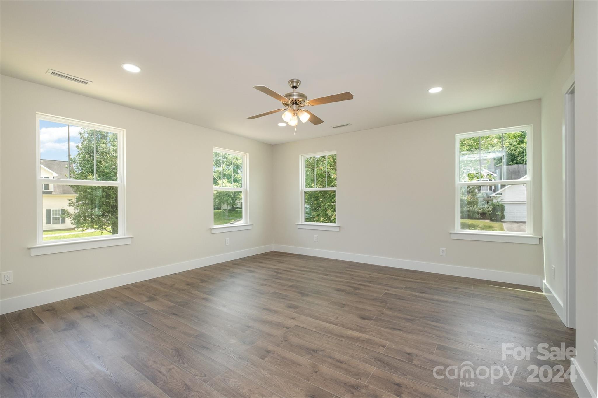 Oakdale Grove - Residential