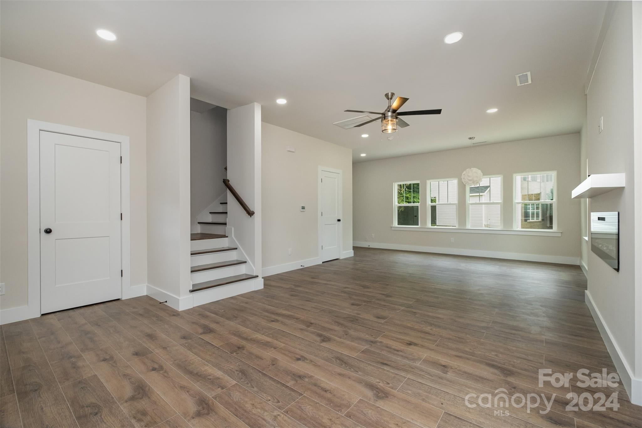 Oakdale Grove - Residential