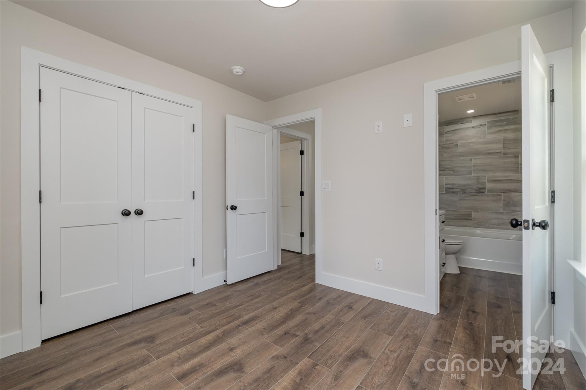 Oakdale Grove - Residential