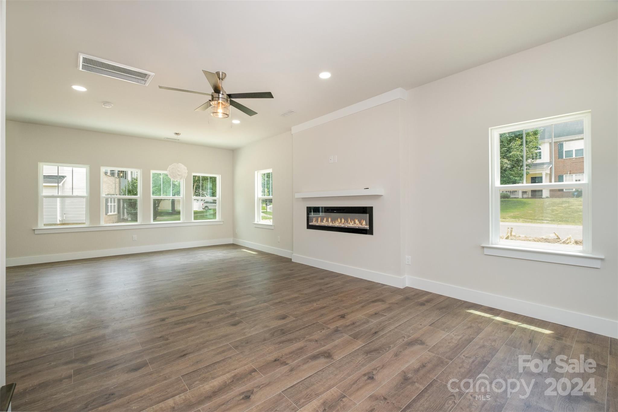 Oakdale Grove - Residential