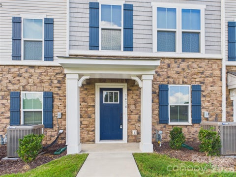 Photo of 1414 Newell Towns Lane, Charlotte, NC 28262 (MLS # 4417508)
