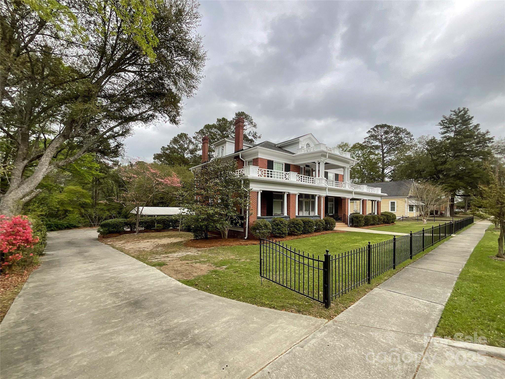306 W Main Street
