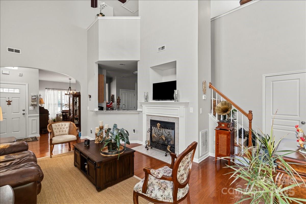 1024 Kensrowe Lane