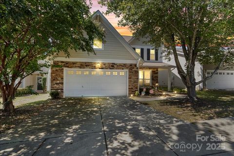 Photo of 1024 Kensrowe Lane, Matthews, NC 28104 (MLS # 4303867)