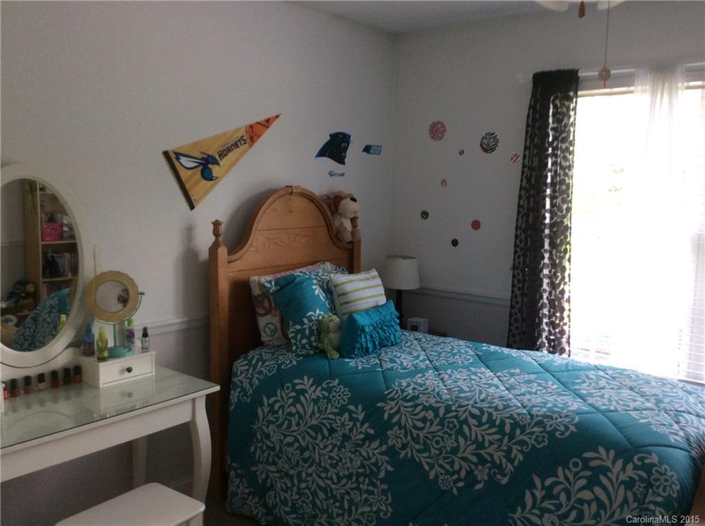 Country Manor - Residential