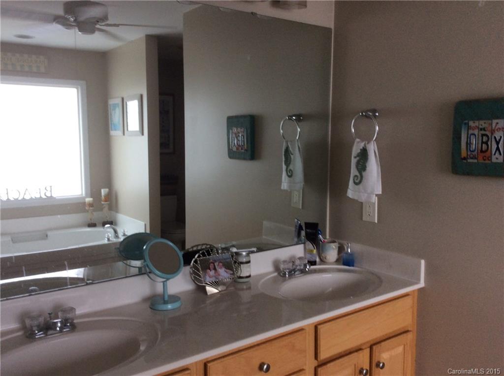 Country Manor - Residential