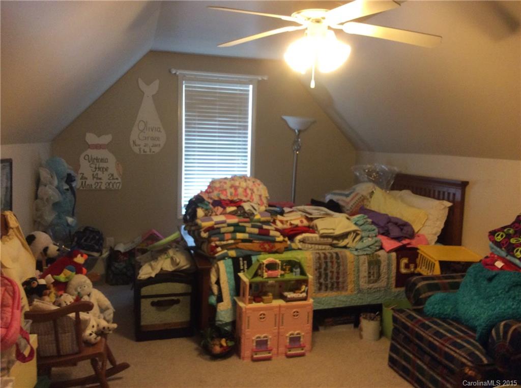 Country Manor - Residential