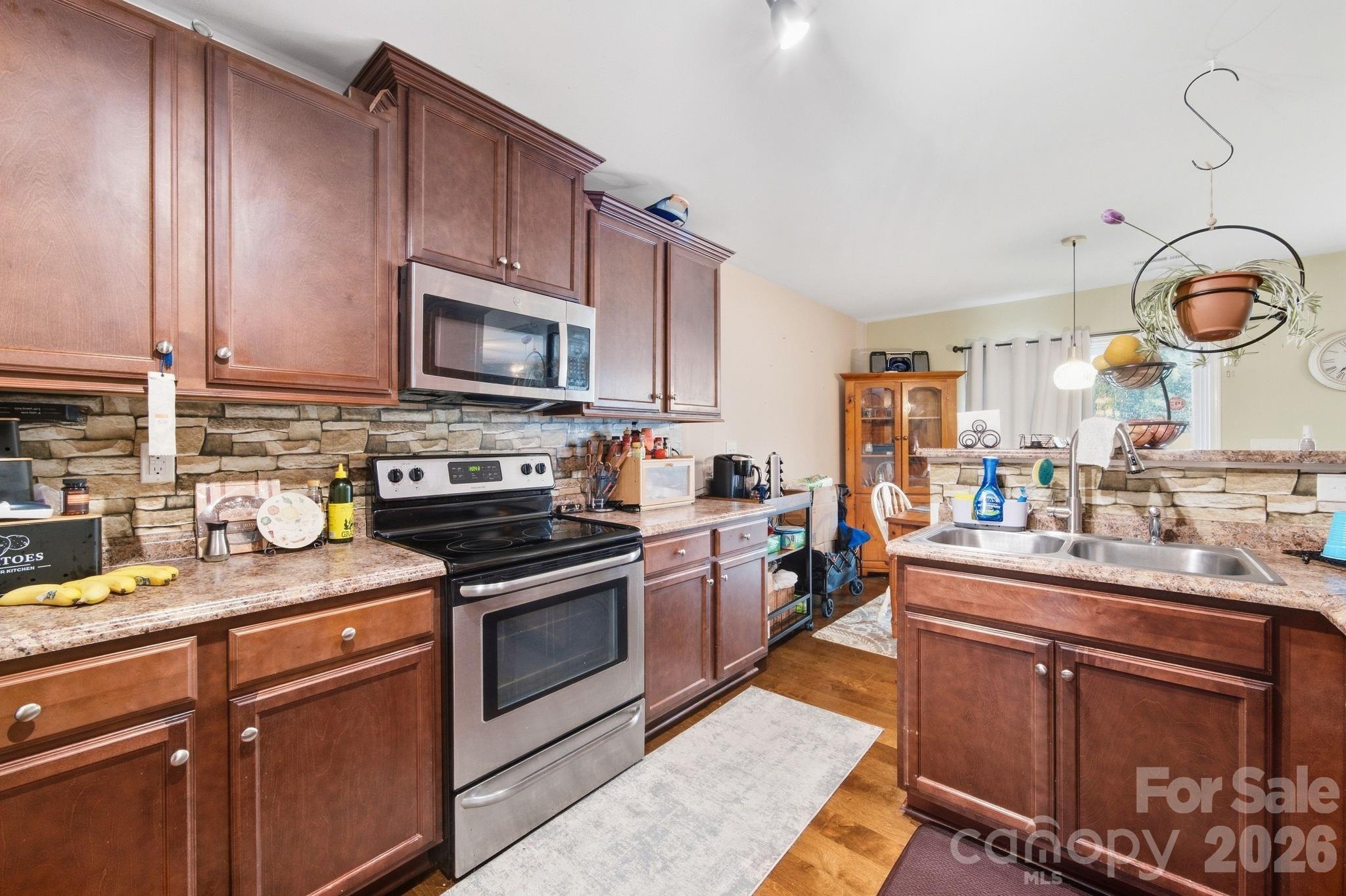 7012 Palatine Lane