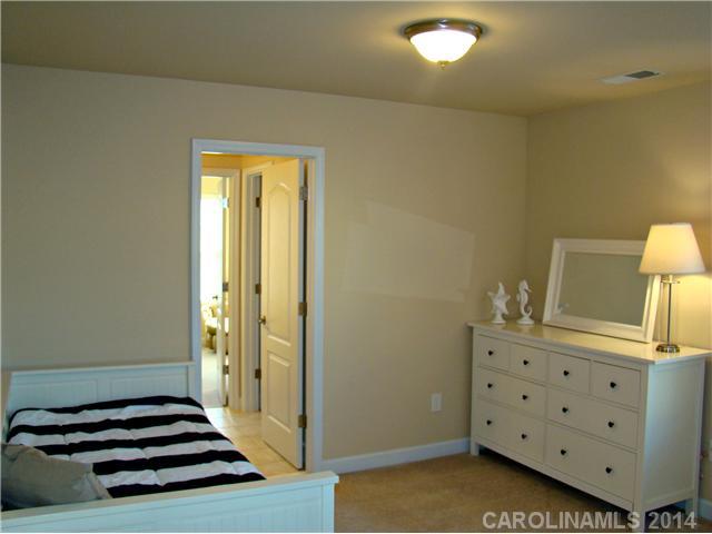 Fullerton Place - Residential