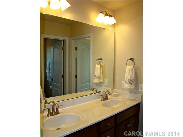 Fullerton Place - Residential