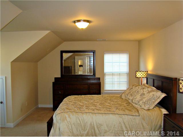 Fullerton Place - Residential