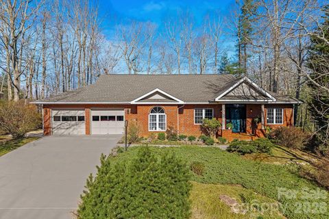 306 Croydon Drive Hendersonville NC 28791