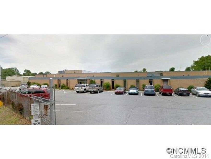 MULTI-USE INDUSTRIAL FACILITY FOR SALE OR LEASE +/- 98,085 SF / Subdividable / For Lease $3.25 PSF NNN / For Sale $4,000,000 / +/- 2.5 Mi to I-26; 5 Mi to I-40 / 1 Mi to Riverside Dr./ Warehouse clean & well maintained / 480-3 Phase Power, Fully Sprinklered, 14-30ft Ceilings, 10 Dock Doors & 3 Drive Ins / Office includes 17 offices, plus reception, conference, kitchen and upgraded bathrooms; partly remodeled150+ Parking, Fully Fenced, 2 entrances