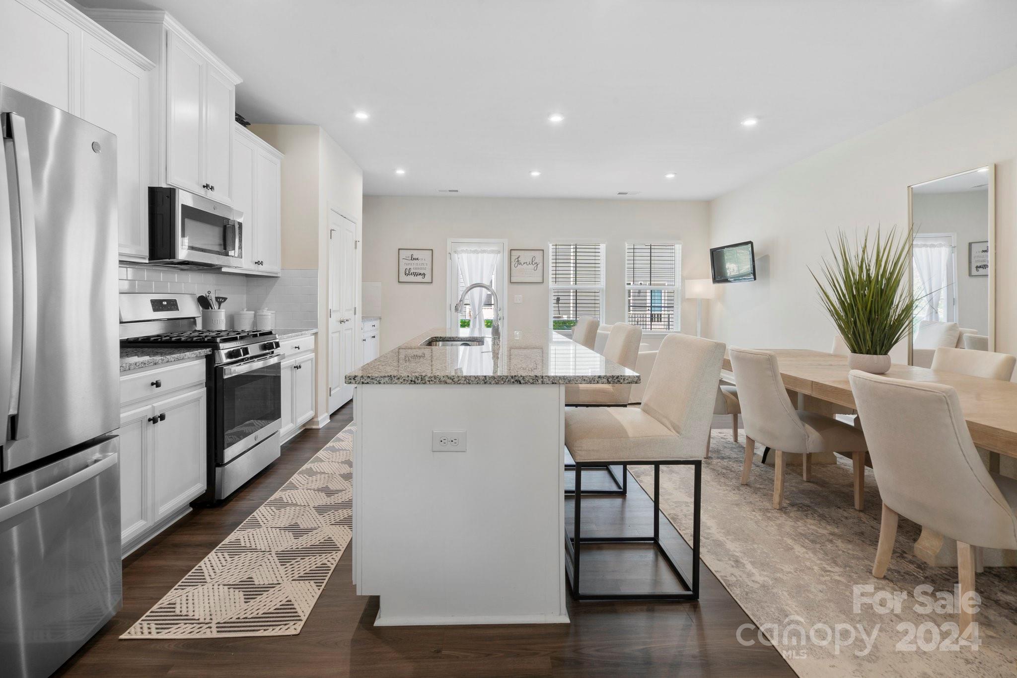 Riverbend Towns - Residential