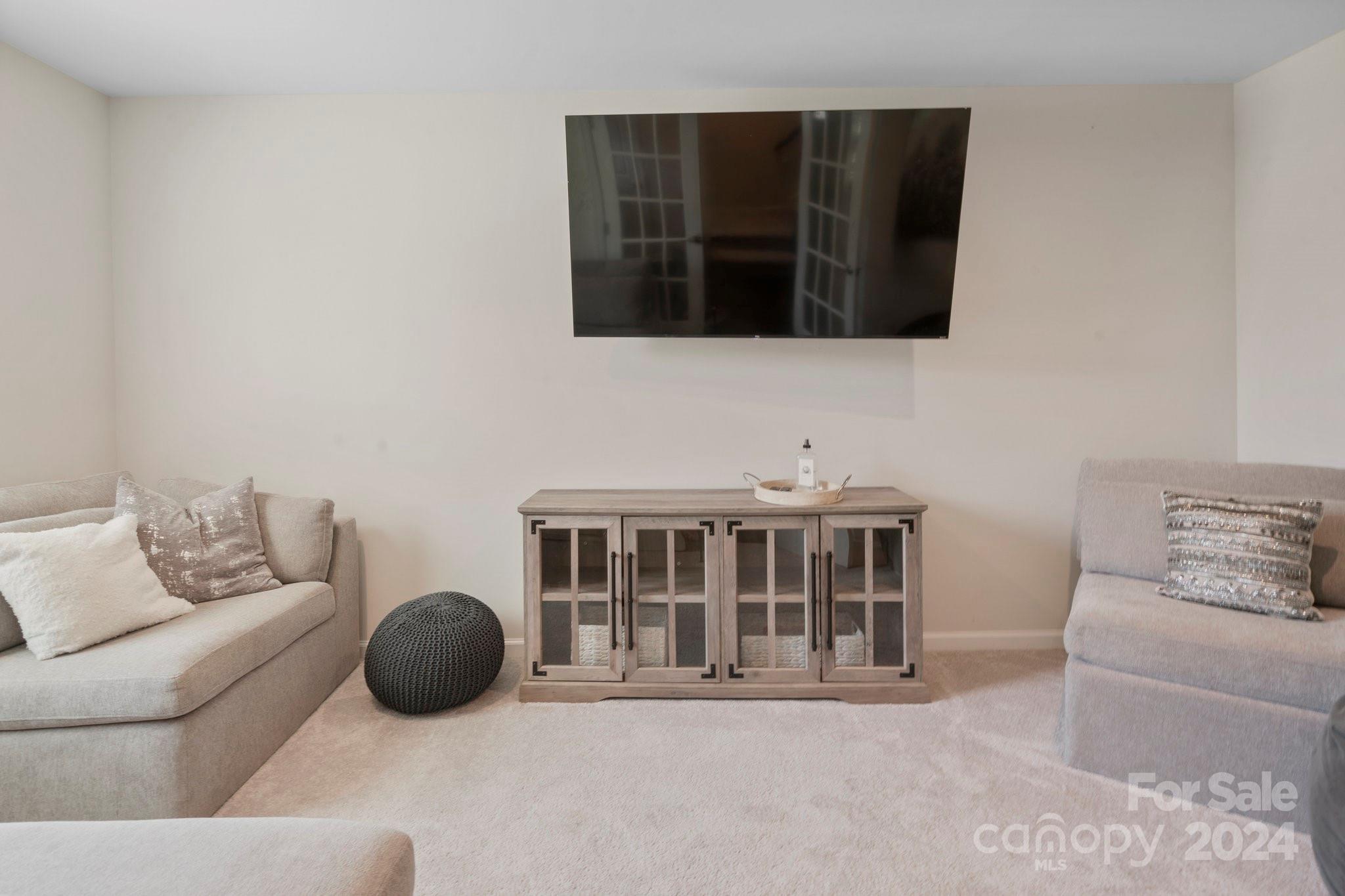 Riverbend Towns - Residential