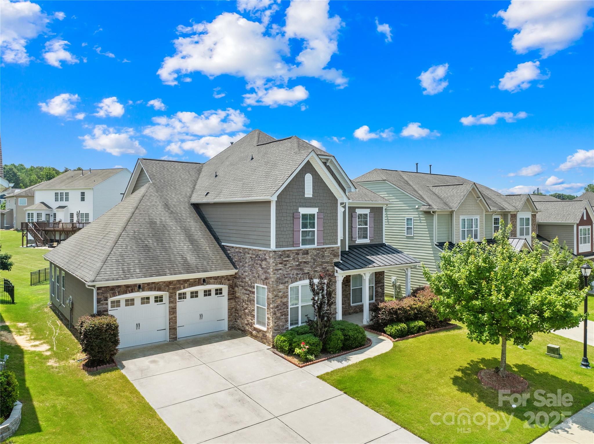 Hawks Creek - Residential