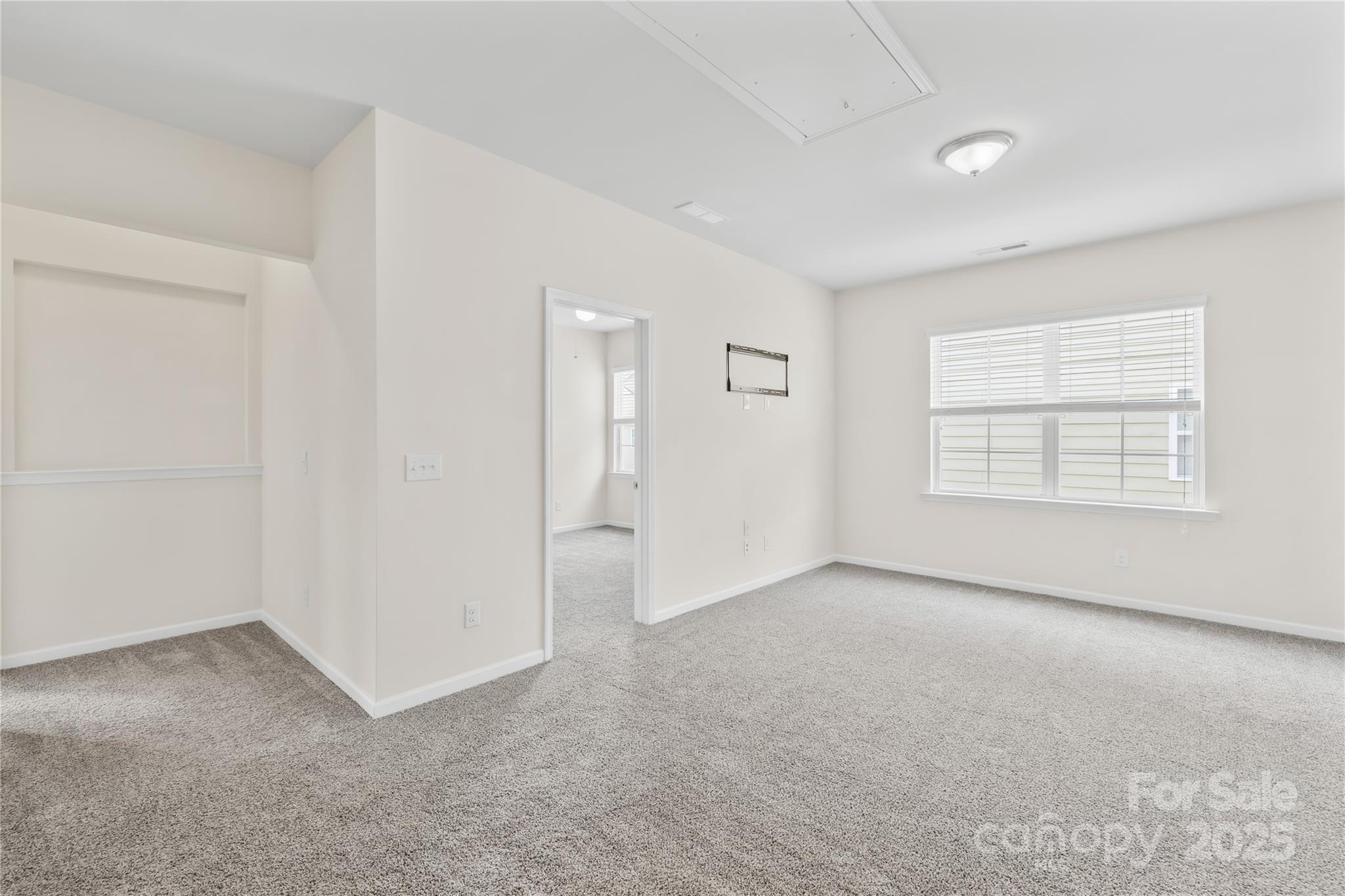 Hawks Creek - Residential